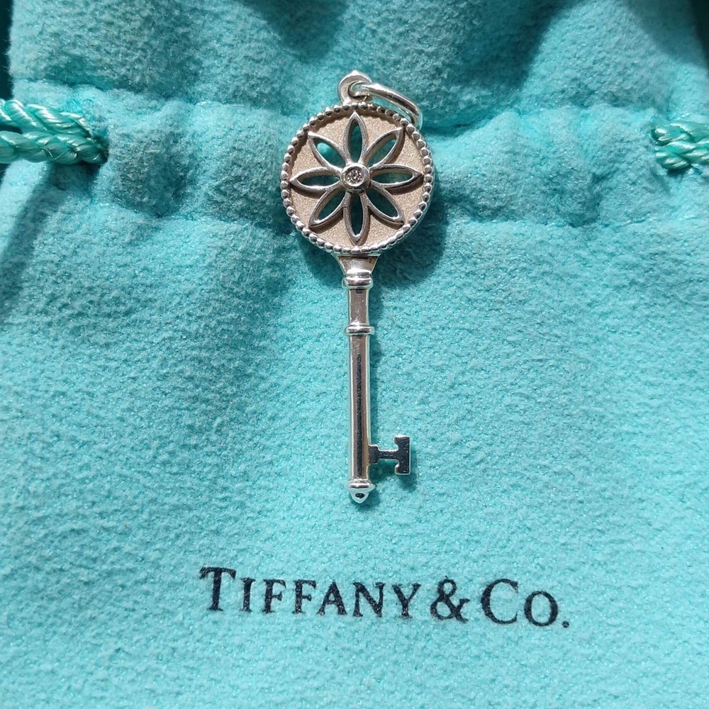 Tiffany & Co. Silver 925 Diamond Daisy Key Charm